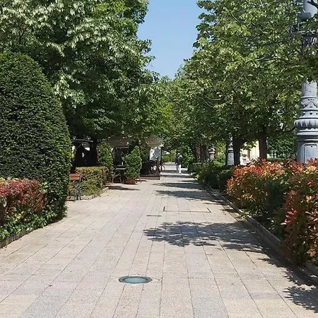 Apartment Piac Street -debrecen *